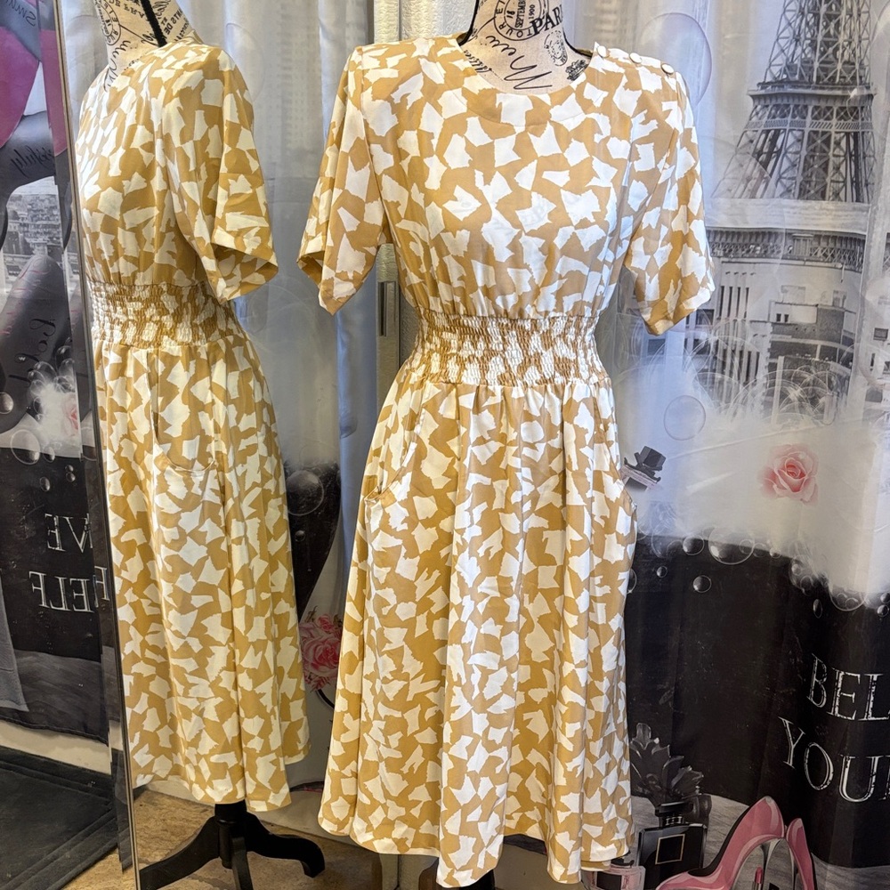 Andrea Gayle Tan & White Abstract Patterned Dress